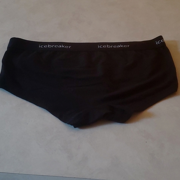 ICEBREAKER  WOMEN'S SPRITE  HOT  PANT,NEW, NO TAGS, SIZE:SMALL - Picture 3 of 7